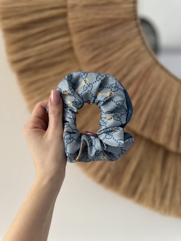 CLASSIE ✦ Scrunchie
