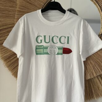 RED ✦ T-shirt
